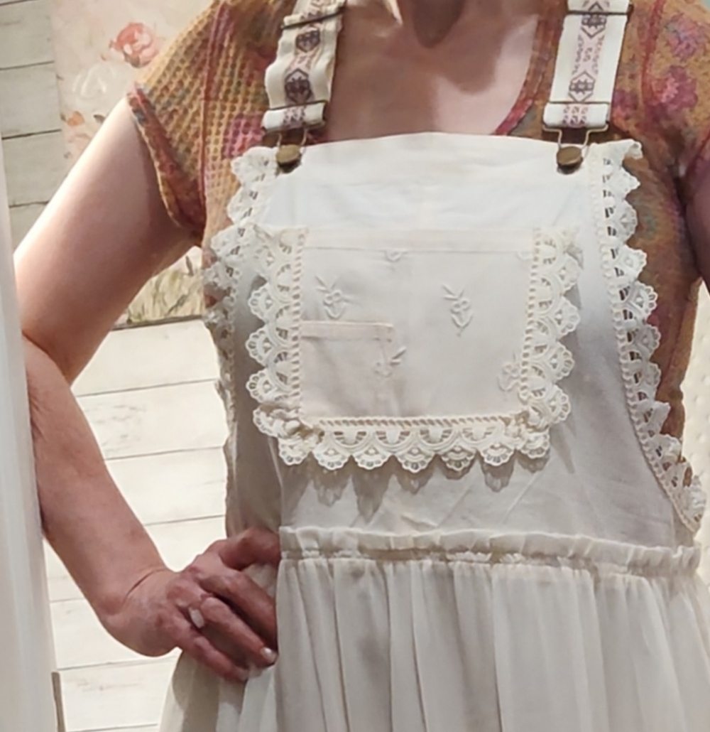 Elegant Cream Lace Maxi Overall Dress ♥️ NWOT - Picture 9 of 10
